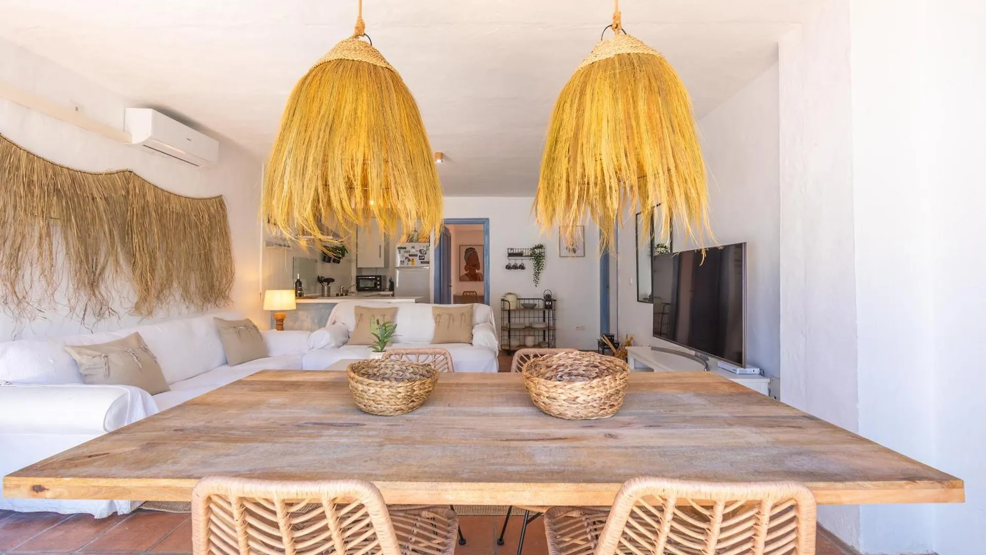 2Nd Line Beach, Garden, Office & Wifi Tarifa Apartment
